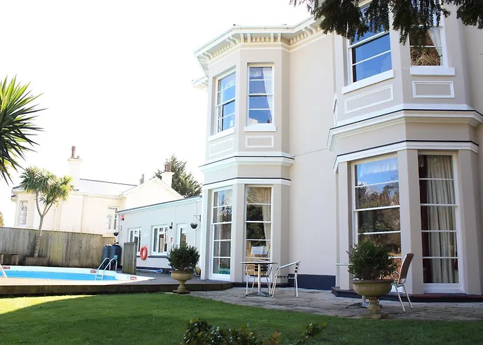 Resorts Guide Marstan Guesthouse