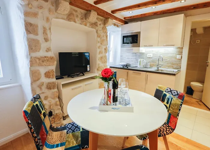 Vacation rental: Castellum Apartments