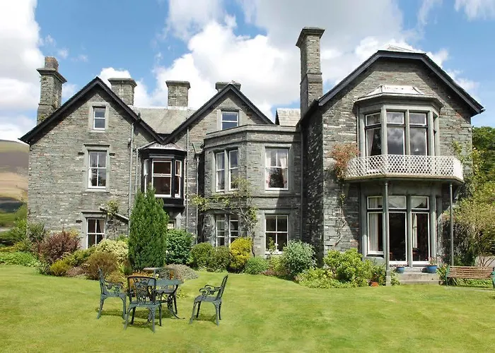 Original cottages Lairbeck Hotel