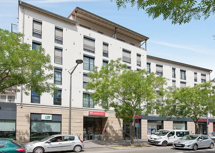 Hôtel avec piscine: Appart'City Confort Lyon Vaise