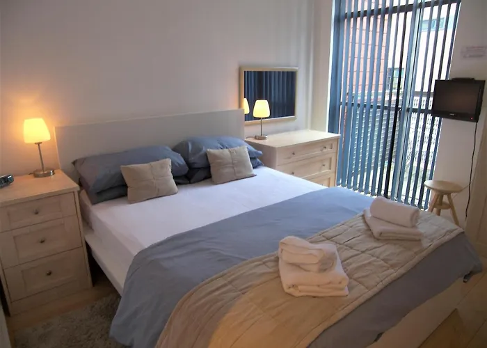 Vacation rental: Stay Deansgate Apartments For 14 Nights Plus