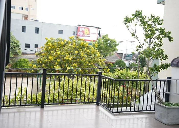 Cheap hotel: Chapelton House