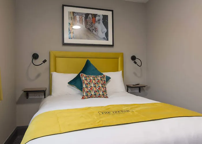 Hotel: The Ireton