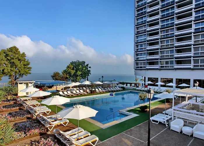 Family Friendly Hotels Seasons -Studio & Suite