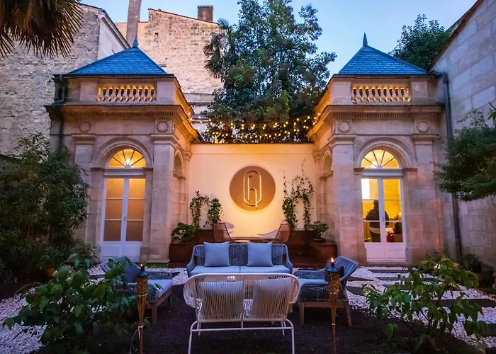 Luxury hotel only: Hotel Des Quinconces Bordeaux Centre