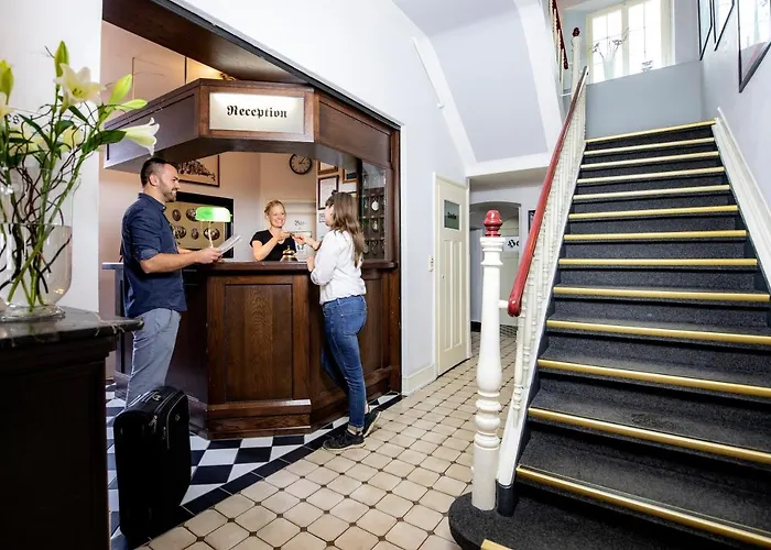 Ferienvermietung: Hajo'S Germania Lodge & Irish Pub